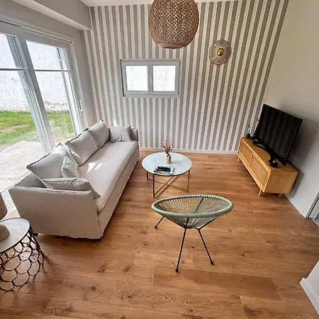 Holiday home Les Oiselieres, Plages A Pieds Carnac